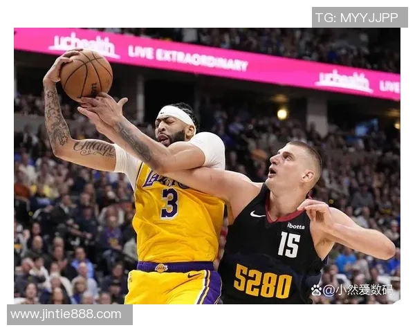 20日NBA焦点战骑士对决湖人两队争夺季后赛席位的关键之战