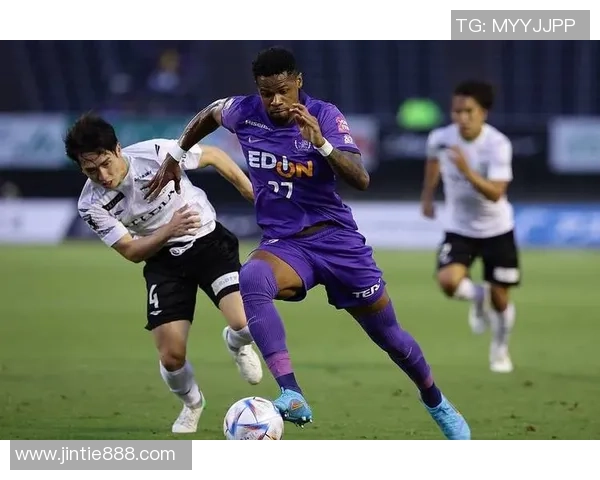 山口对战柏太阳神激战在即球迷期待精彩对决与胜负悬念